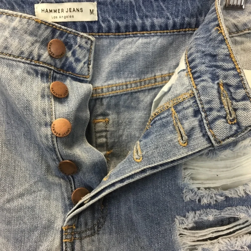 Hammer Jeans Los Angeles Distressed High Waisted Cut Off Jean Shorts - Picture 6 of 10